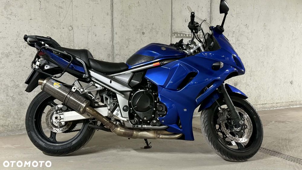 Suzuki GSX - 5