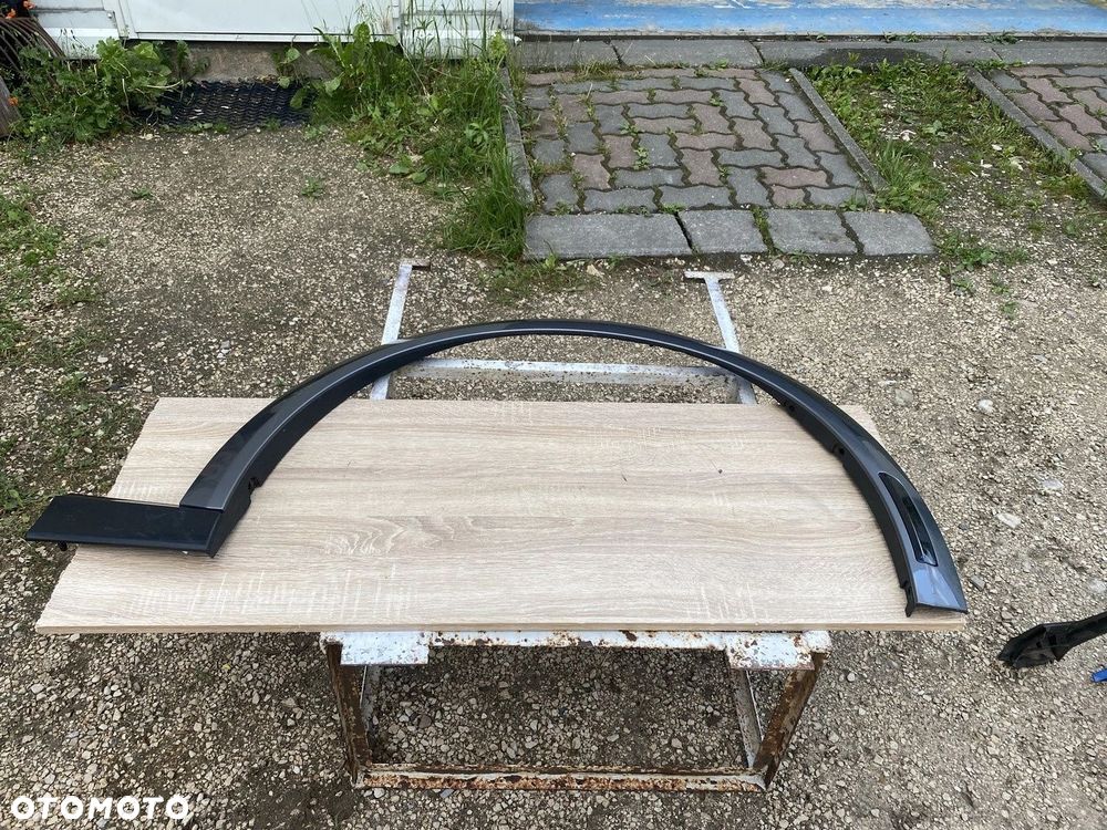 LISTWA PRAWA NA PRZEDNI BŁOTNIK MUSTANG MACH E MD-84414250CAV1 - 1