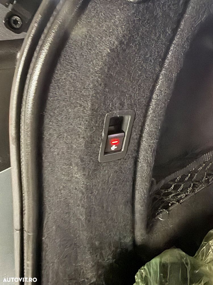 Audi A4 2.0 TDI ultra S tronic - 22