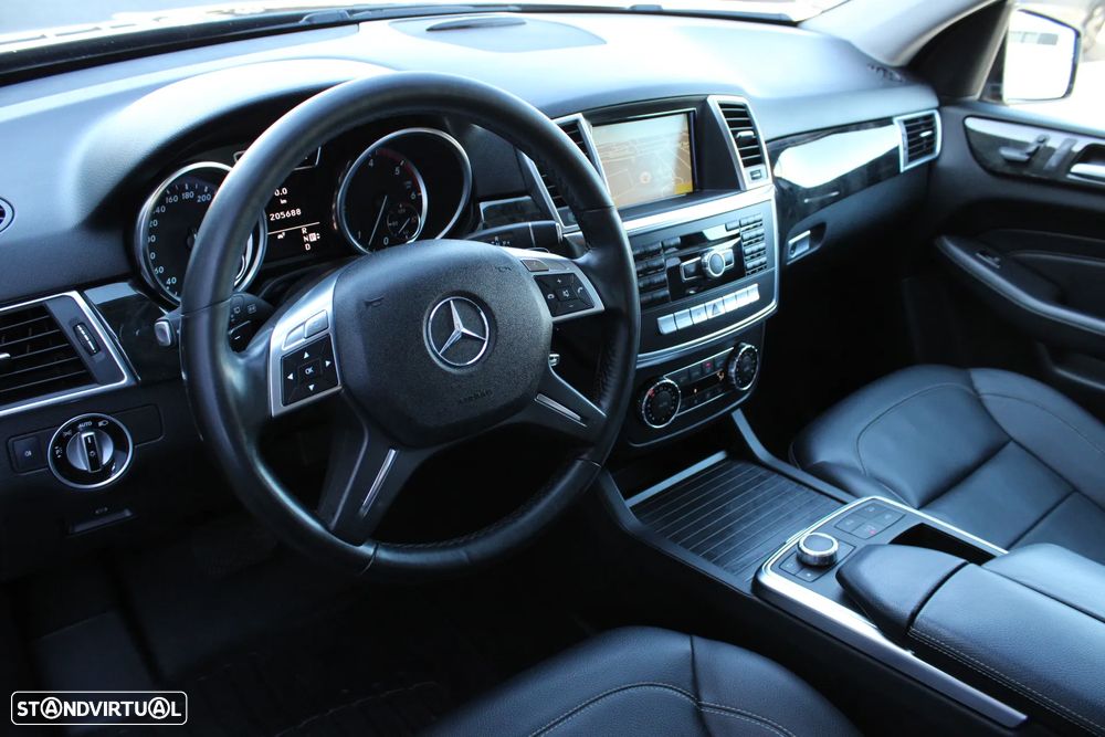 Mercedes-Benz ML 350 BlueTEC - 13