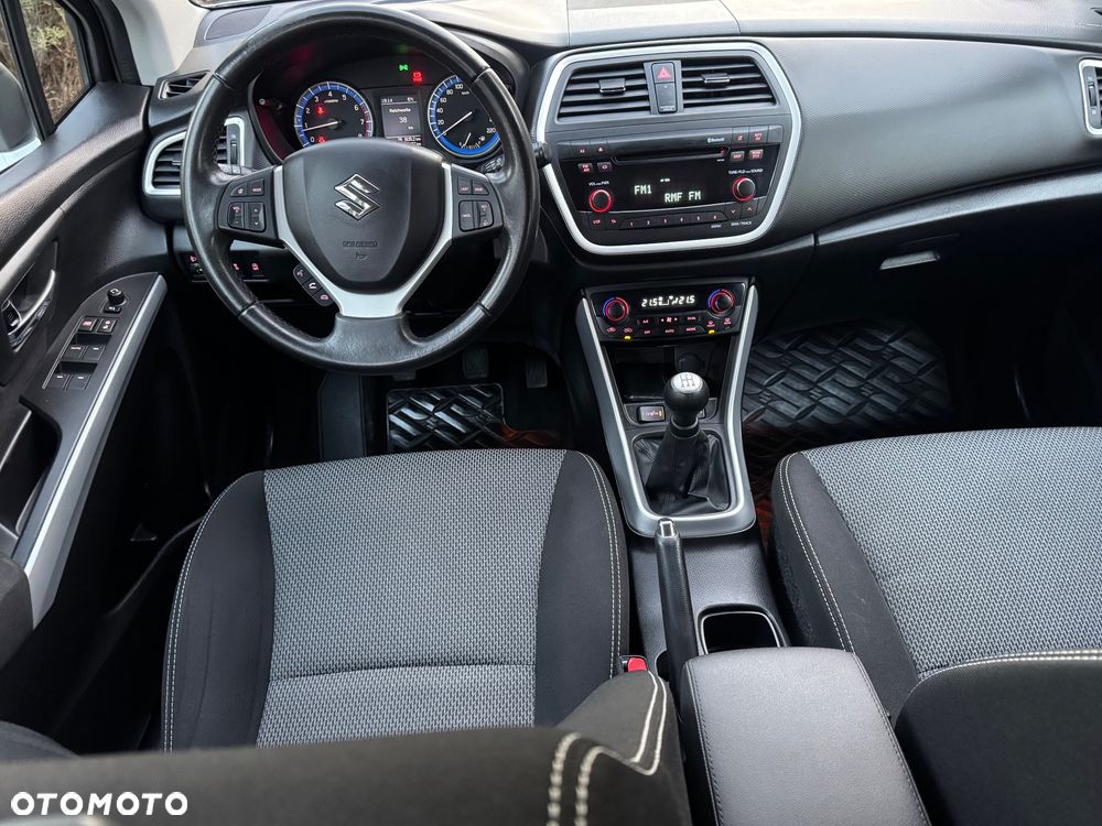 Suzuki SX4 S-Cross 1.6 VVT 4x2 limited+ - 24