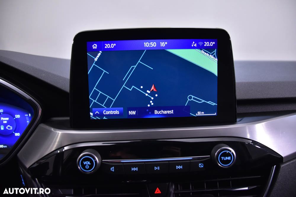 Ford Kuga - 21