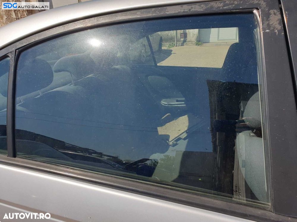 Geam Sticla Culisant de la Usa Portiera Dreapta Spate Toyota Avensis T22 Berlina Sedan 1997 - 2003 [C0823] - 1