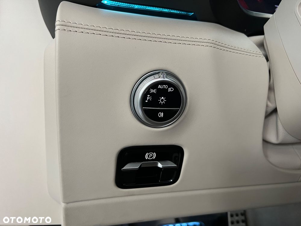 Mercedes-Benz SL - 24