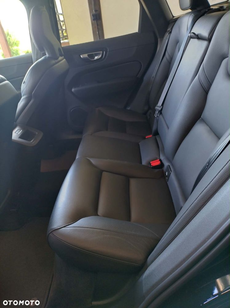 Volvo XC 60 B4 B Plus Bright - 8