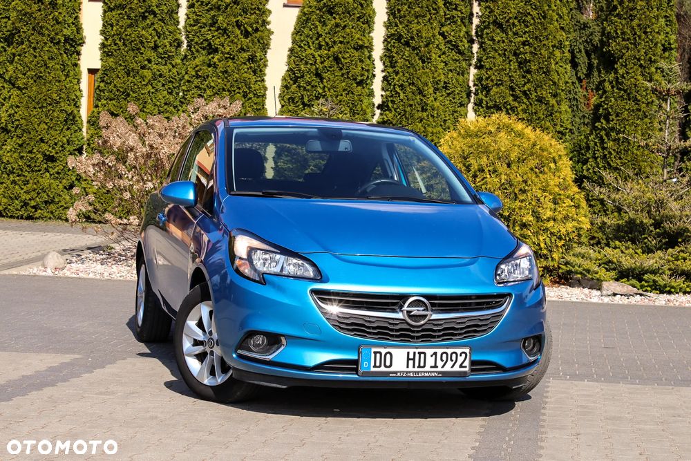 Opel Corsa 1.4 16V Cosmo - 2