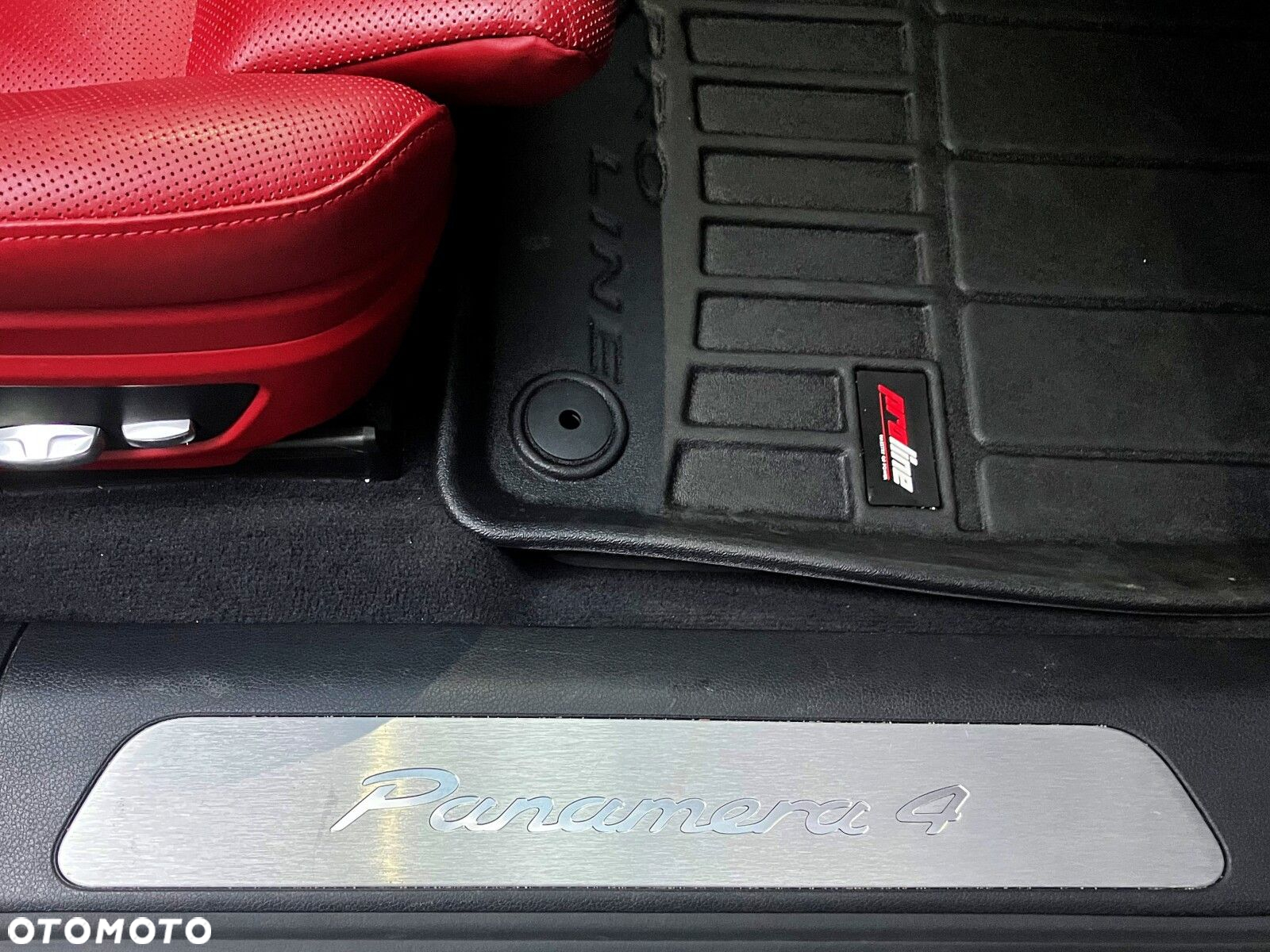 Porsche Panamera - 22