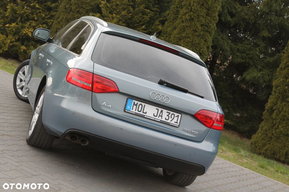Audi A4 Avant 2.0 TDI Quattro - 13