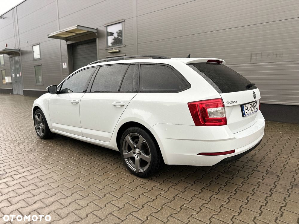 Skoda Octavia 2.0 TDI Ambition DSG - 2