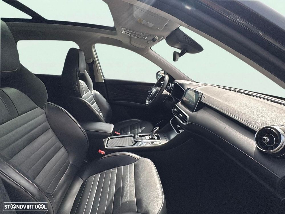 MG EHS 1.5 T-GDI Plug-in Hybrid Luxury - 14