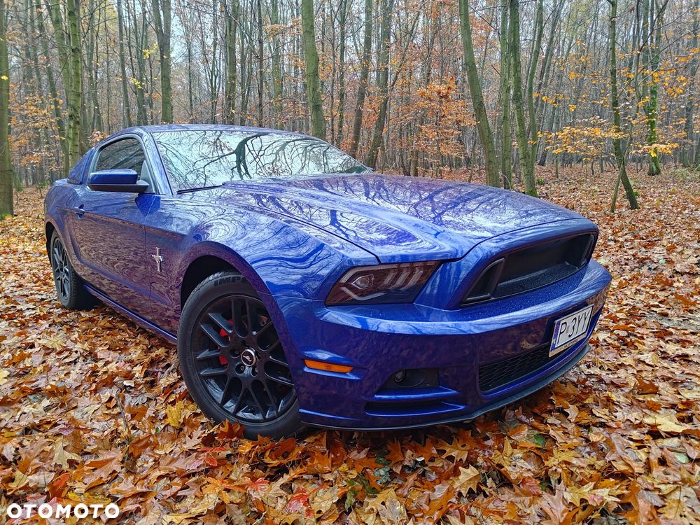 Ford Mustang 3.7 V6 Premium - 2