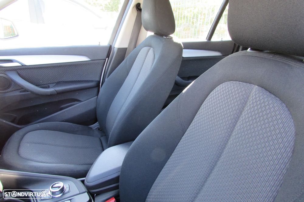 BMW X1 16 d sDrive Advantage - 9