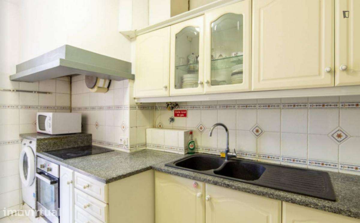Quarto - localizado em Arroios Lisbon - Grande imagem: 4/7