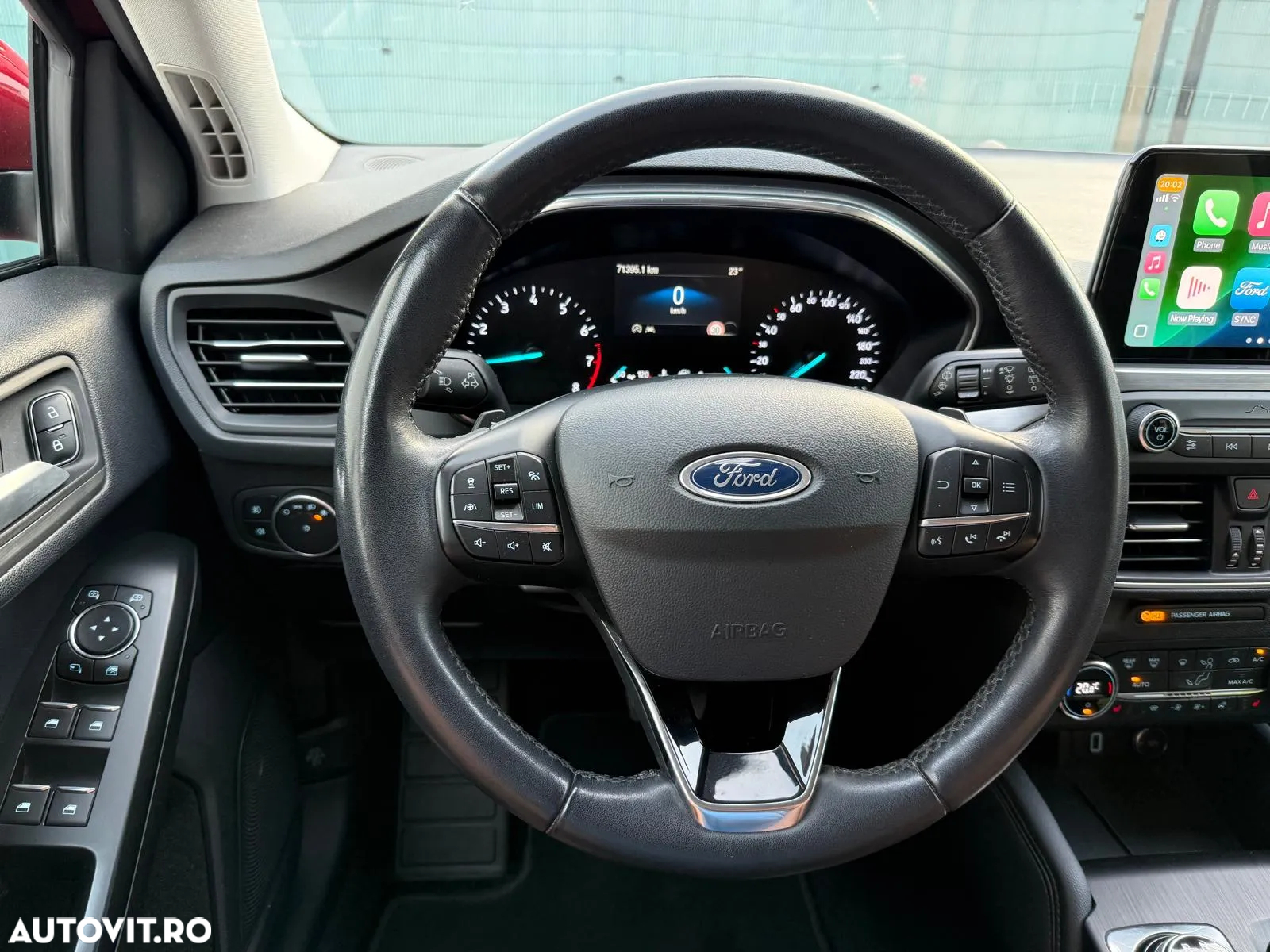 Ford Focus 1.0 EcoBoost Titanium - 5