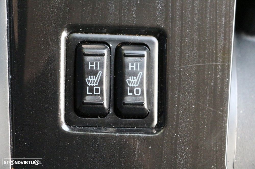 Mitsubishi Outlander 2.0 MIVEC Instyle Navi+ - 25