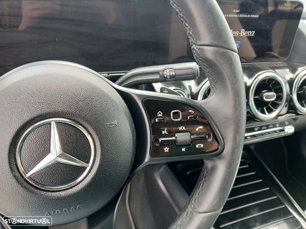Mercedes-Benz GLA 250 e 8G-DCT - 21