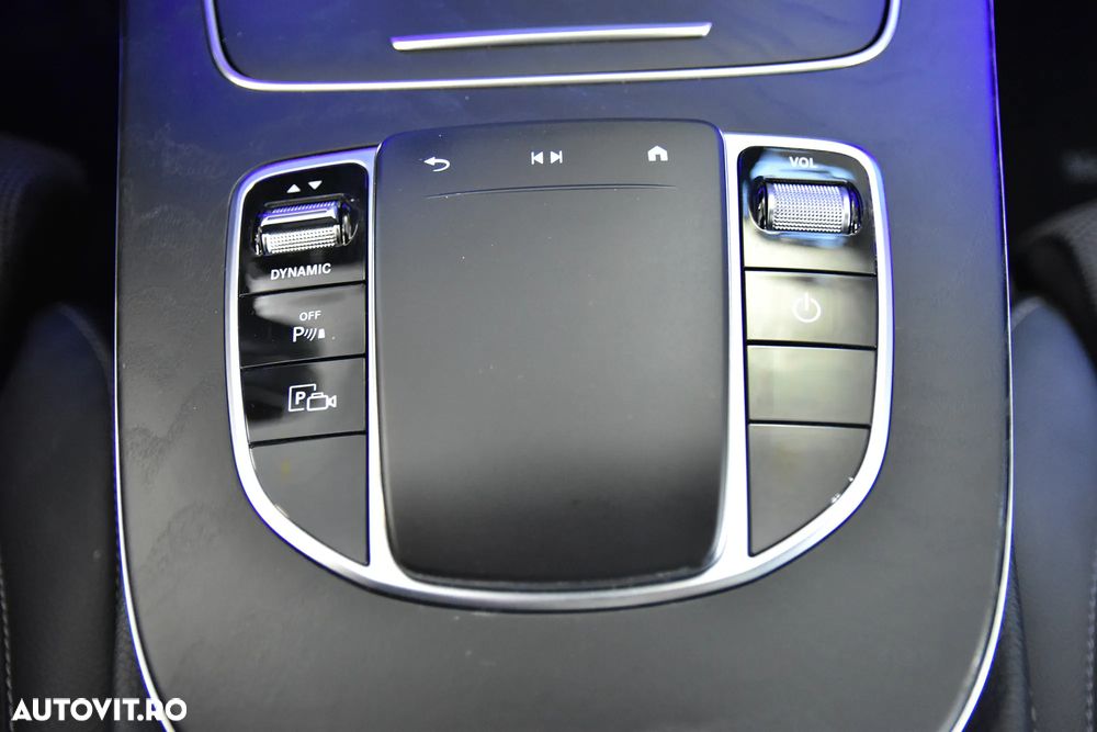 Mercedes-Benz E - 18