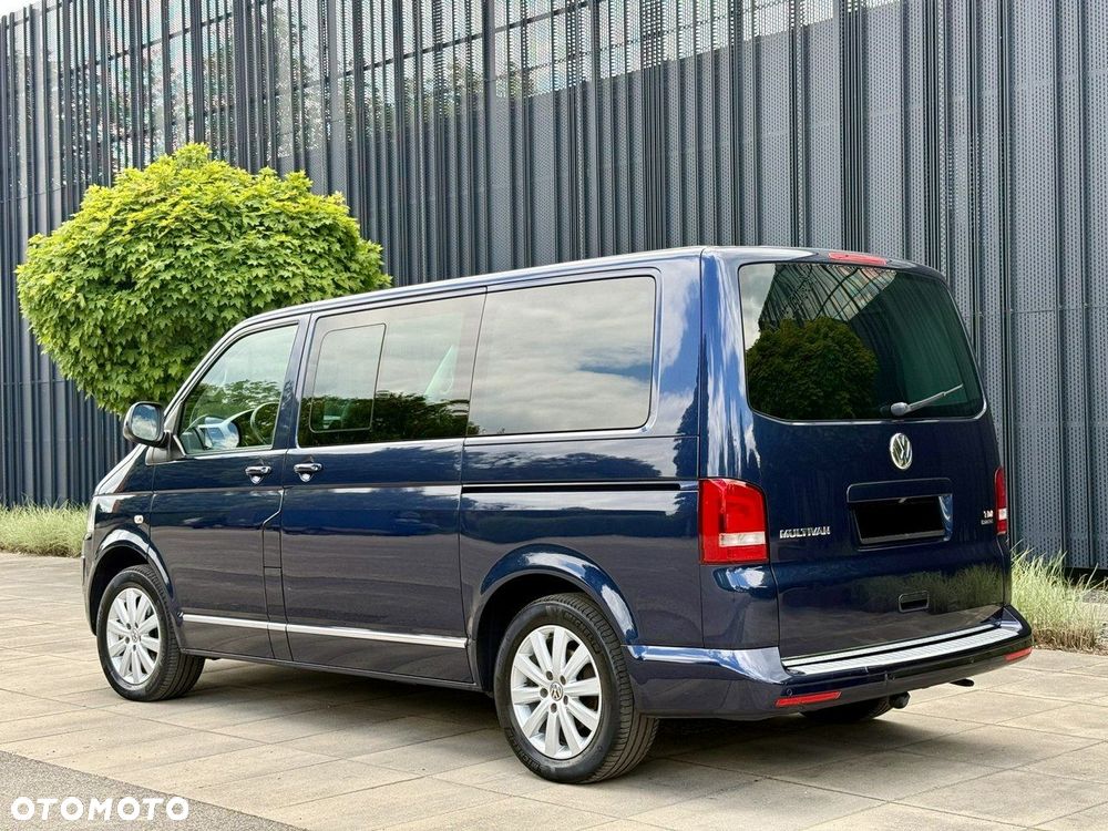 Volkswagen Multivan - 13