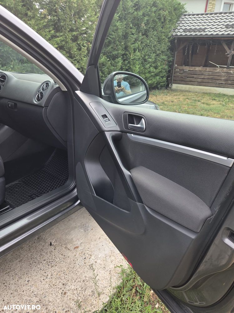 Volkswagen Tiguan - 14