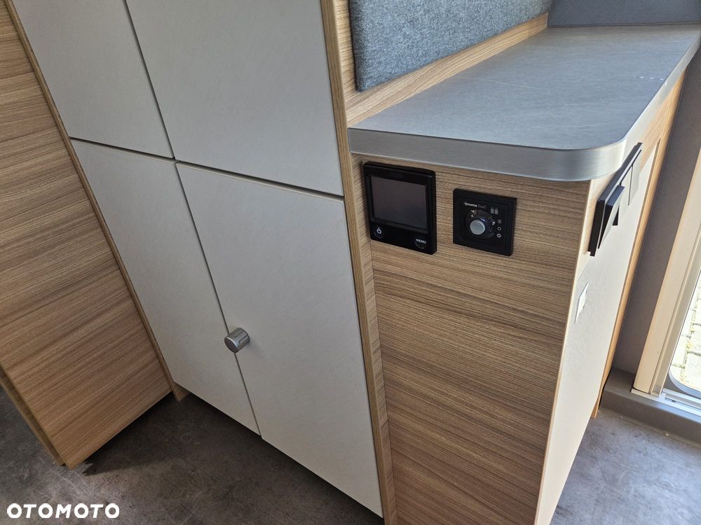 Dethleffs Camper 730FKR - 18