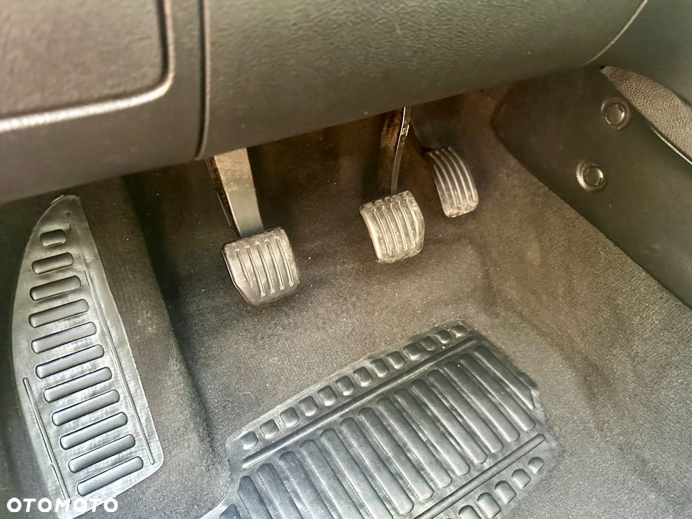 Ford S-Max 2.0 Ambiente - 19