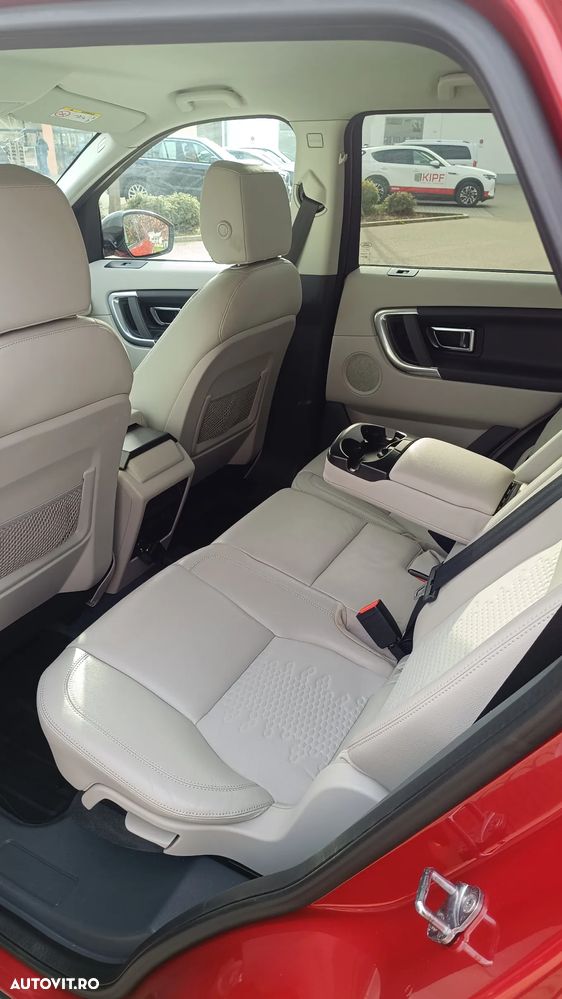 Land Rover Discovery Sport - 9