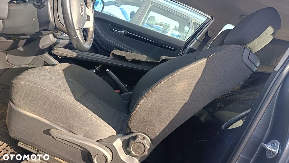 FOTEL LEWY PRZÓD PRZEDNI KIA PRO CEED I 3D EUROPA PODRZEGWANY