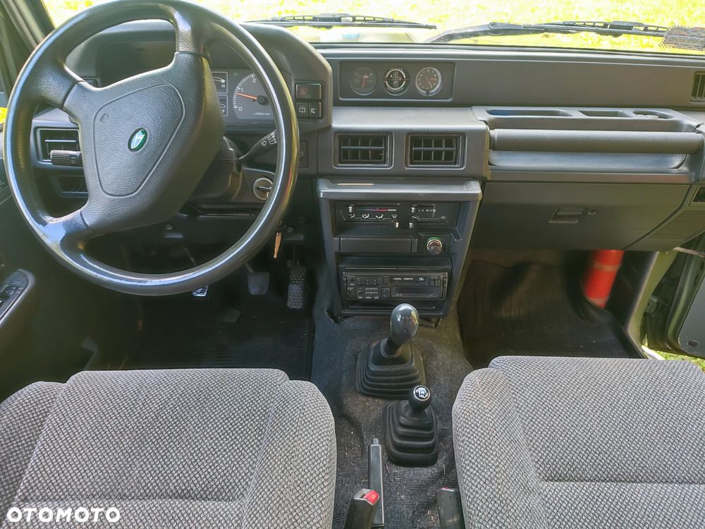 Daihatsu Rocky 2.8 TD Wagon - 10