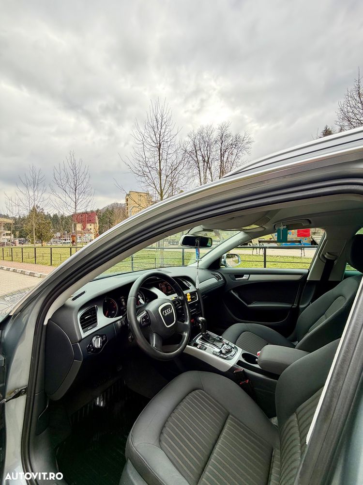 Audi A4 2.0 TDI DPF multitronic Ambiente - 13