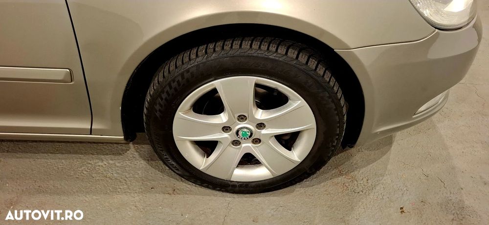 Skoda Octavia 1.6 TDI DPF Ambition - 5
