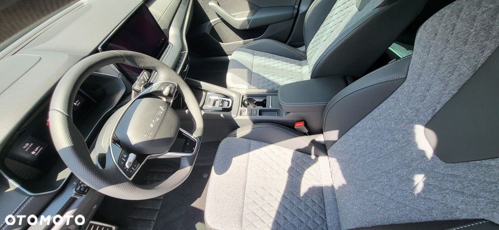 Skoda Octavia 2.0 TDI Sportline DSG - 5