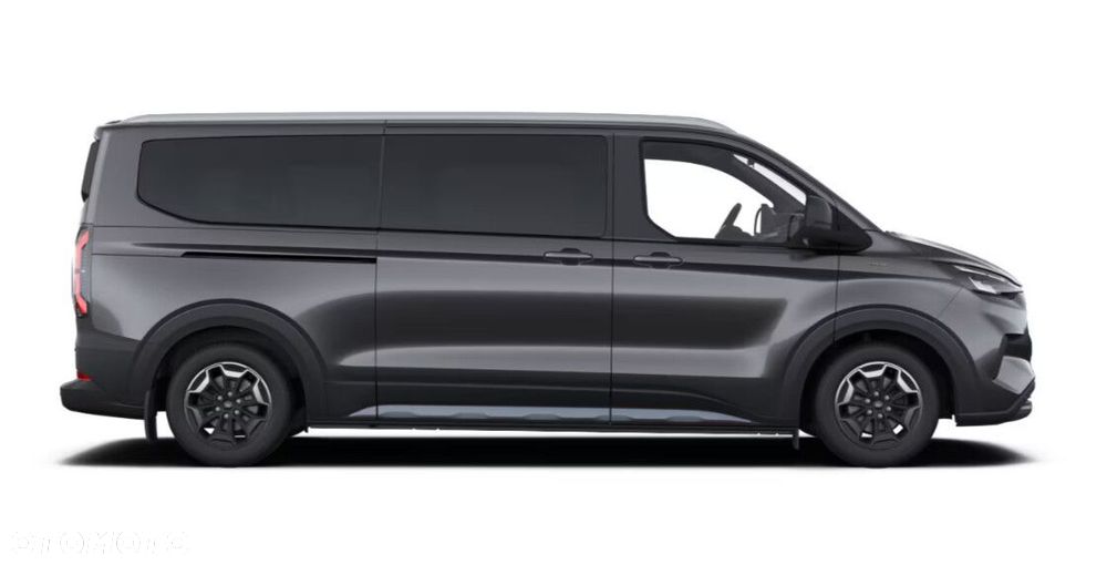 Ford Tourneo Custom - 11