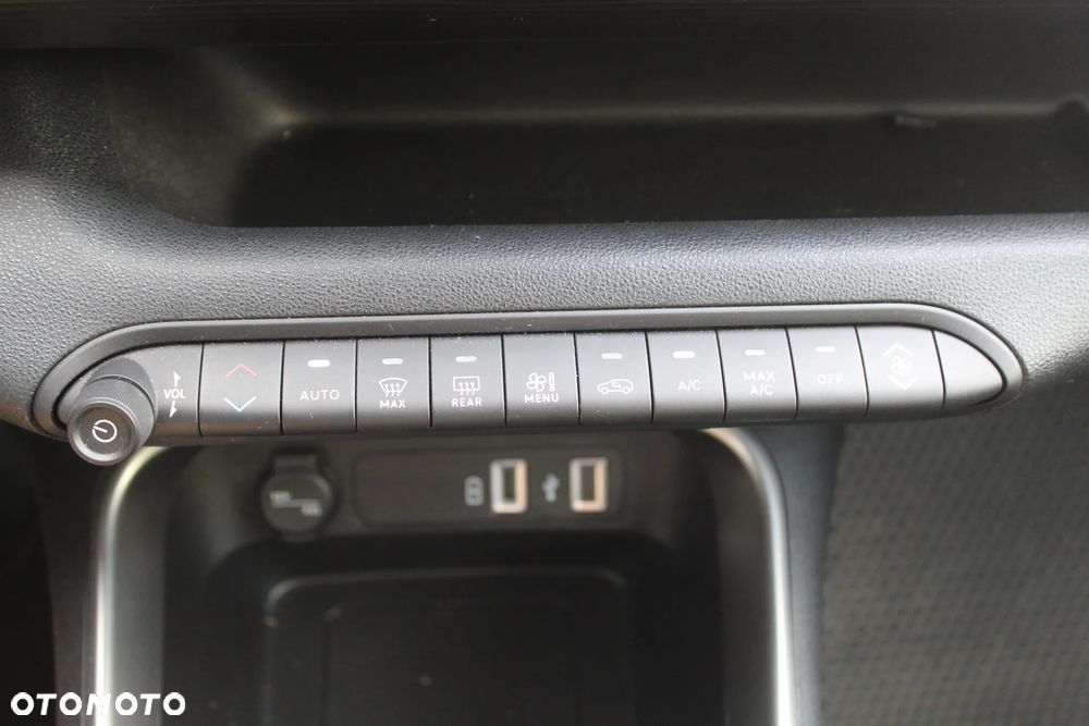 Jeep Avenger 1.2 GSE T3 Altitude FWD - 11