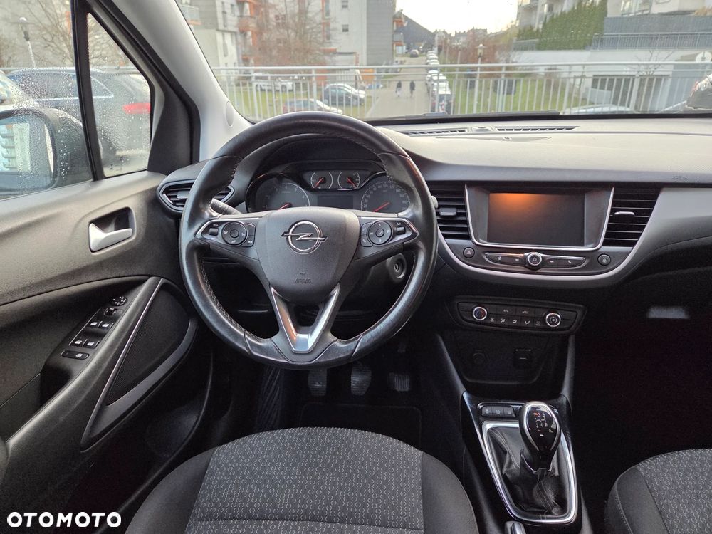 Opel Crossland X 1.2 T Enjoy S&S - 10
