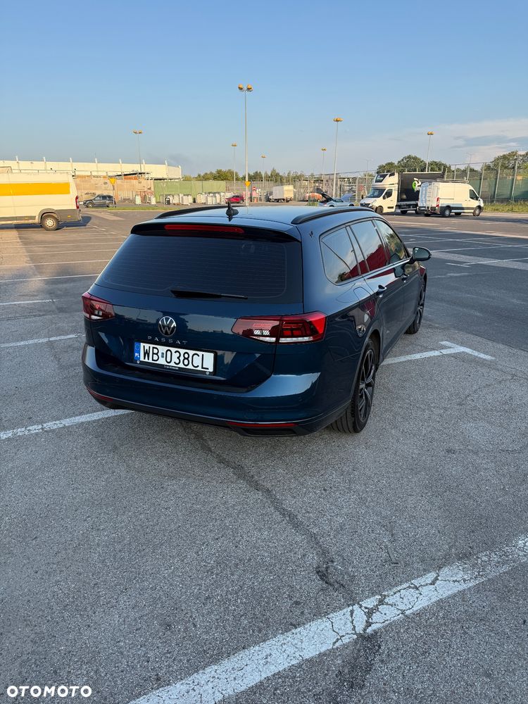 Volkswagen Passat 1.5 TSI EVO Essence DSG - 3
