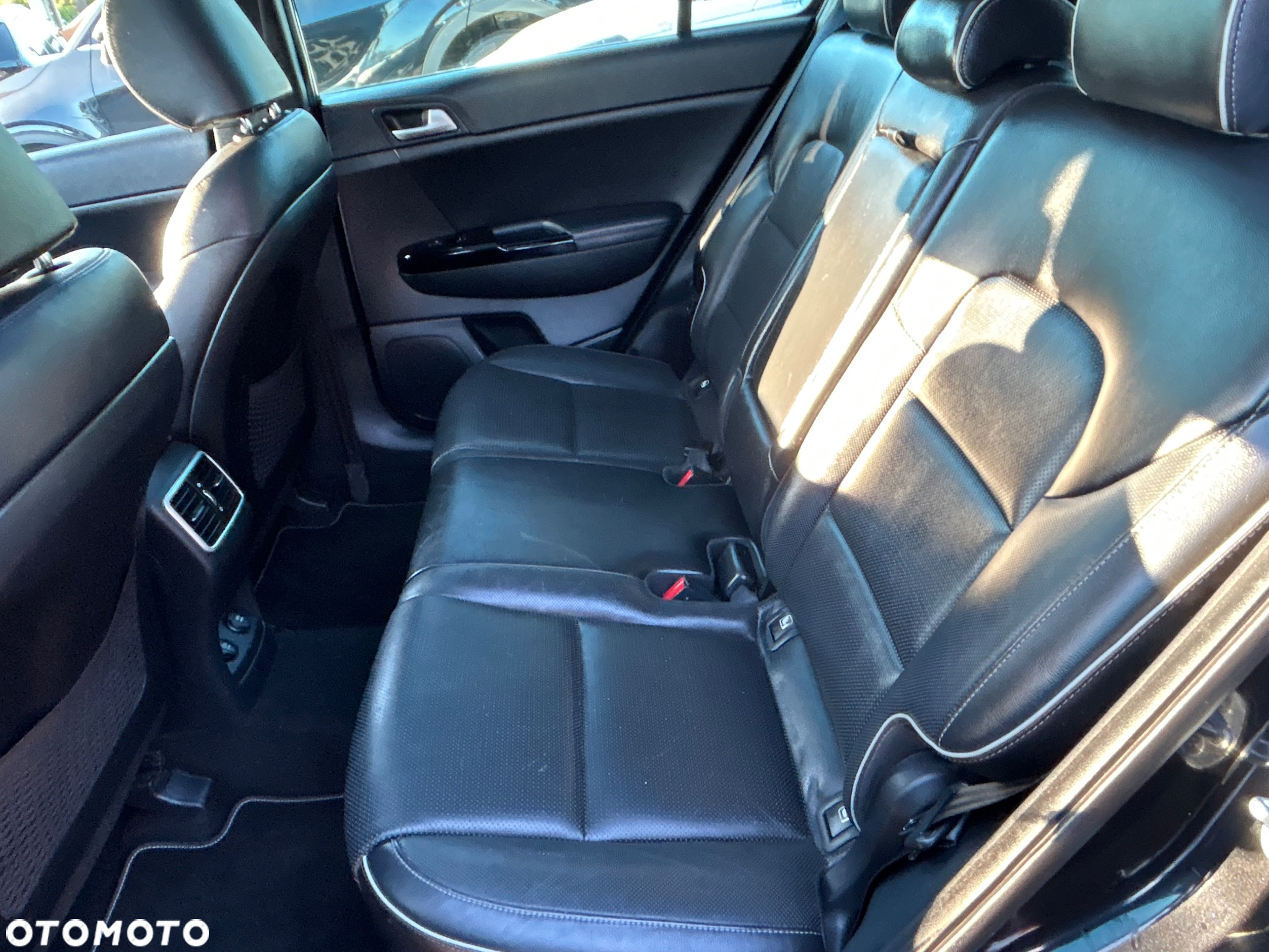 Kia Sportage 1.6 T-GDI AWD DCT GT LINE - 17