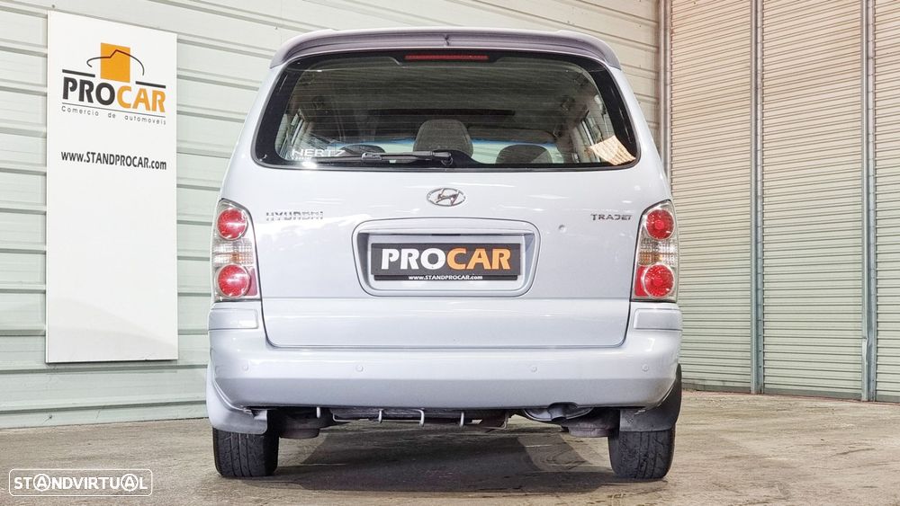 Hyundai Trajet 2.0 CRDi GL - 18