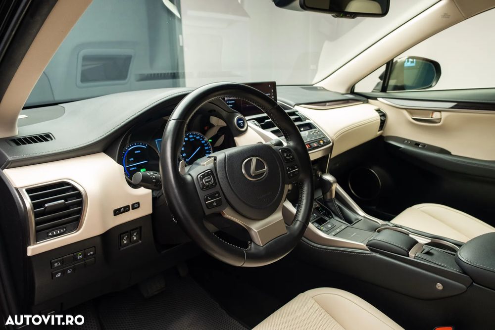 Lexus Seria NX 300h AWD Luxury - 12