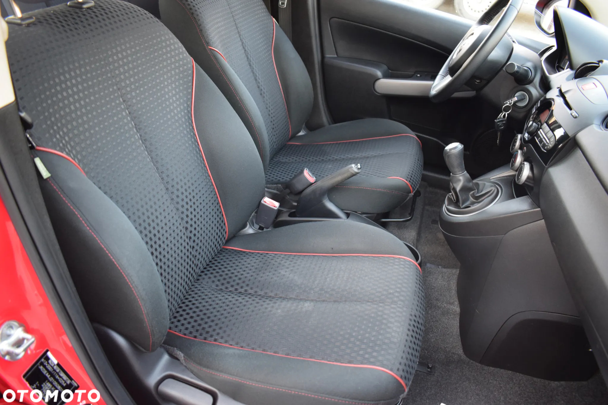 Mazda 2 1.3 Exclusive - 14