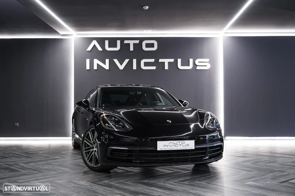 Porsche Panamera Sport Turismo 4 E-Hybrid 10 Years Edition - 3