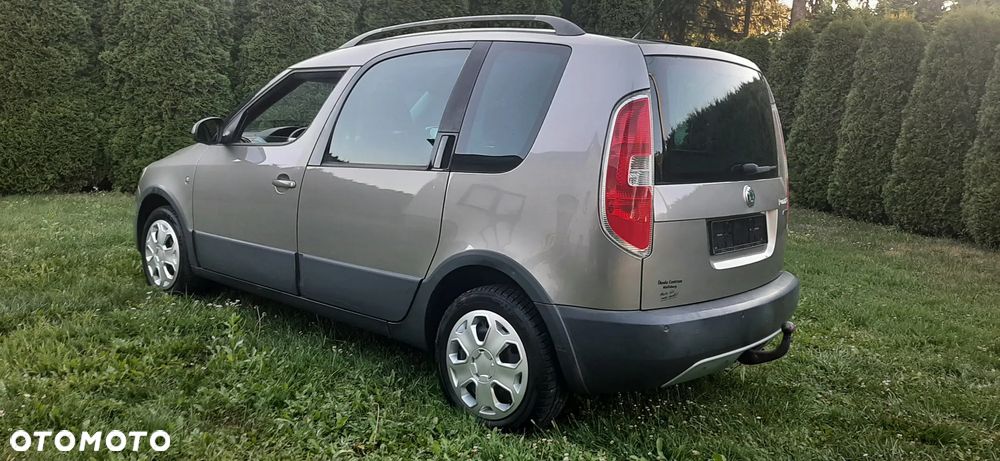 Skoda Roomster 1.6 16V Scout PLUS EDITION - 15
