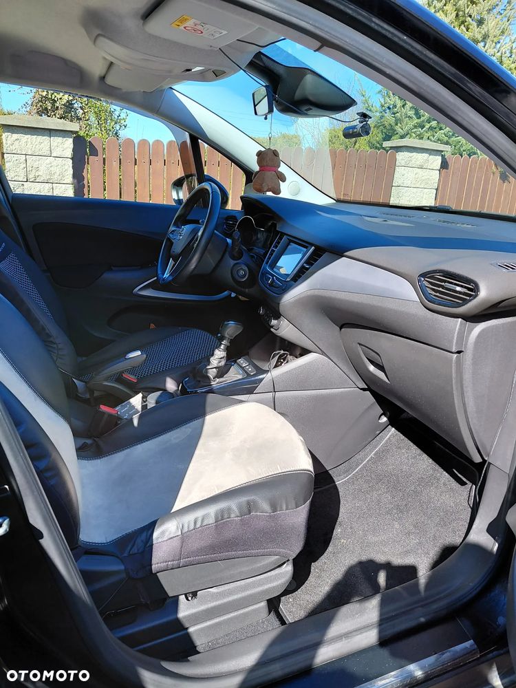 Opel Crossland X 1.2 T Enjoy S&S - 8