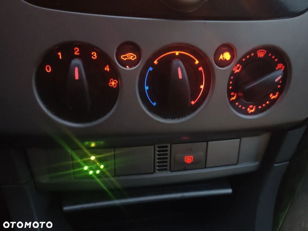 Ford Focus - 12