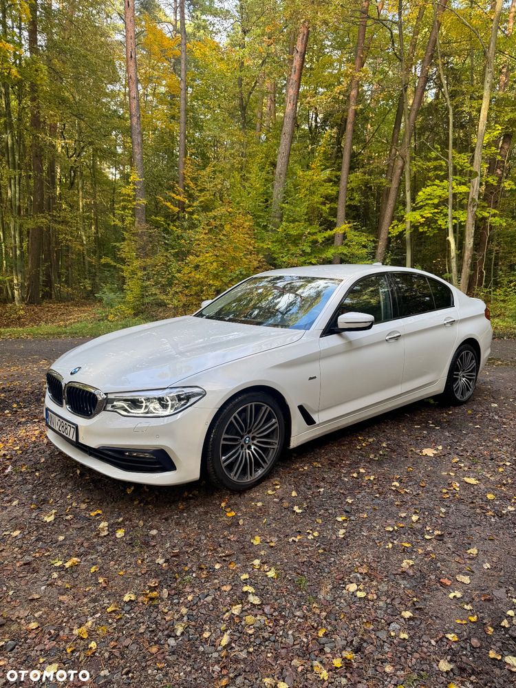 BMW Seria 5 520d Sport Line - 1