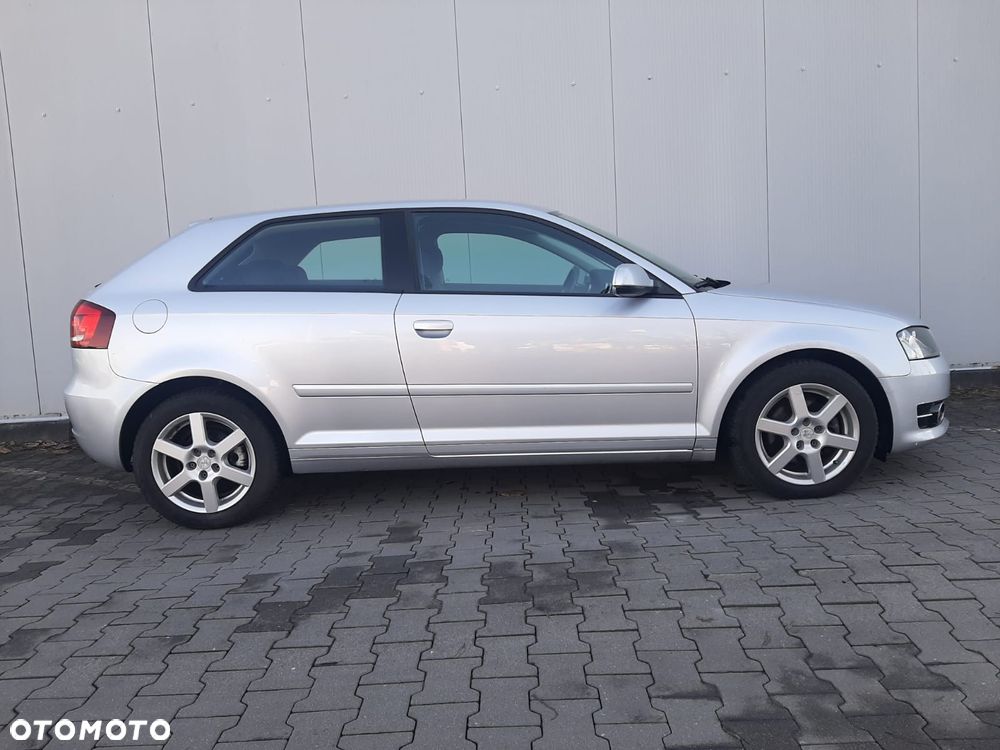 Audi A3 3-drzwiowe 1.4T FSI Ambiente - 29