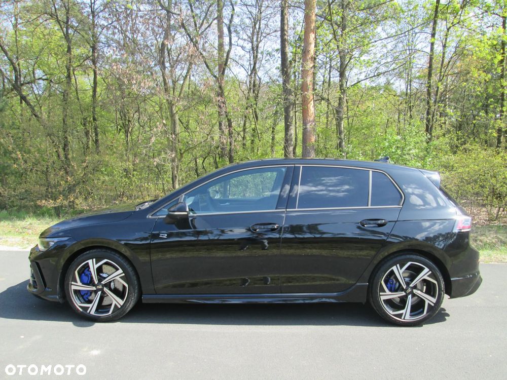 Volkswagen Golf - 8