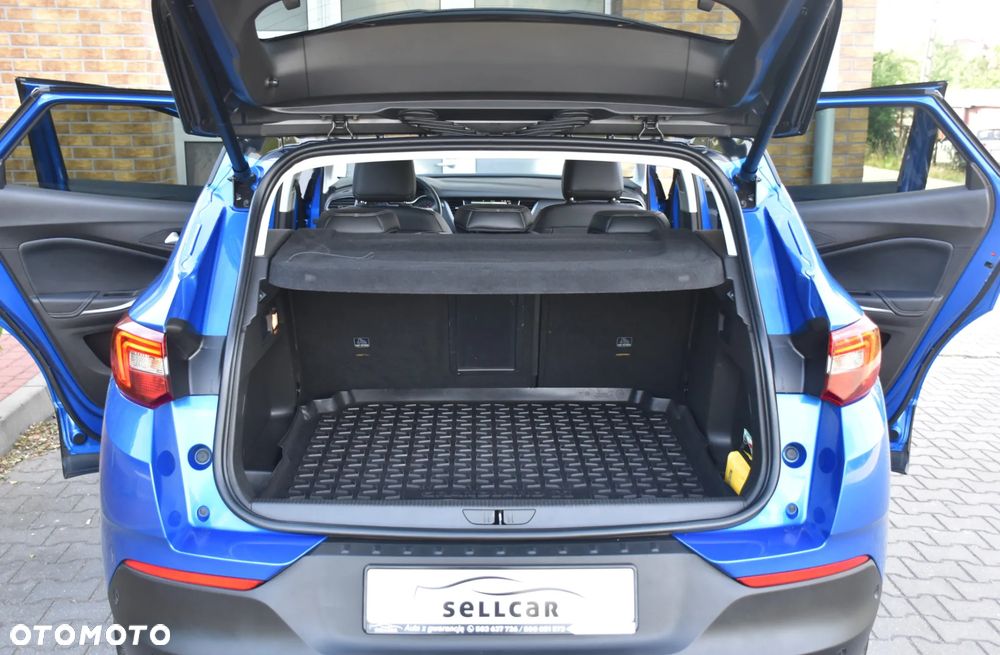 Opel Grandland X 1.2 Start/Stop Business Elegance - 17