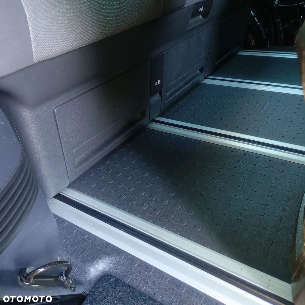 Volkswagen Multivan L1 Startline - 24