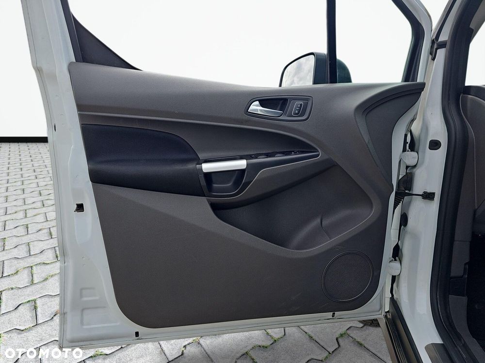 Ford Transit Connect - 18