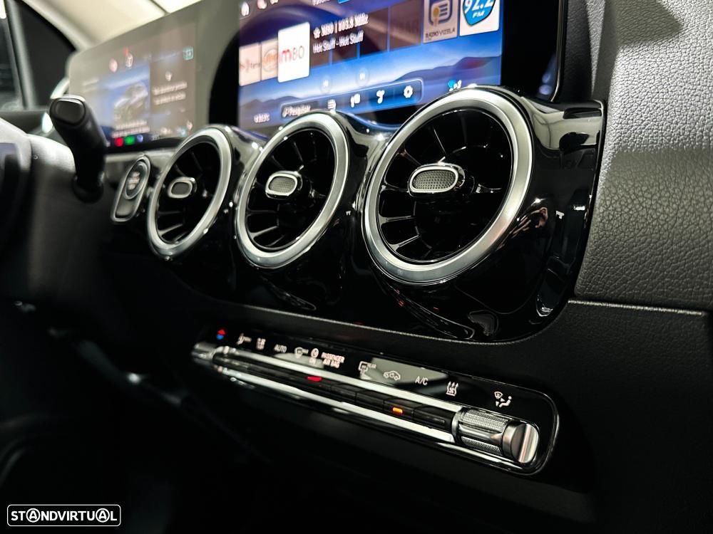 Mercedes-Benz GLA 250 e 8G-DCT Progressive - 36